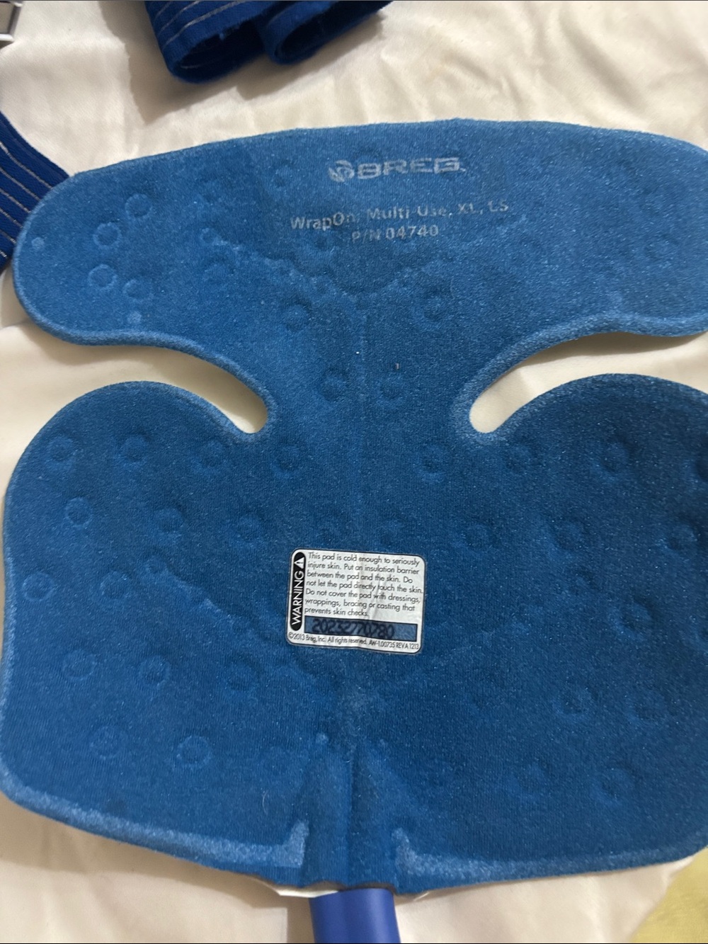 Polar Care Cube Cold Therapy Unit - Navy Blue extra large multi use pad - Picture 4 of 10